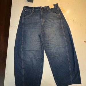 Women’s Curved Leg Ankle High Rise Blue Jeans Universal Thread